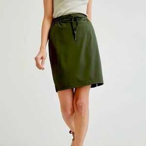 RW&Co 4-Way Stretch Mid-Rise Short Skirt Women